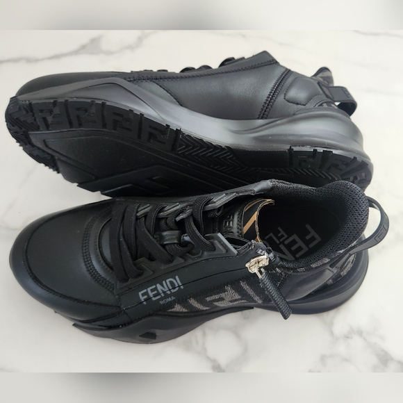Fendi Flow Sneakers Unisex Womens Size 7 Mens Size 5.5 - Picture 5 of 15